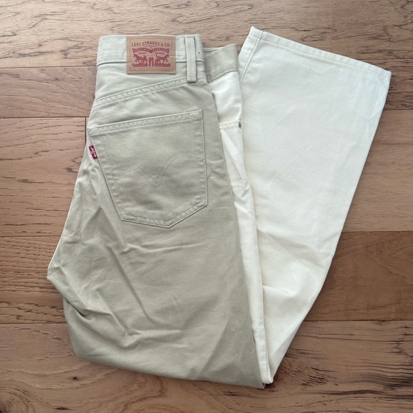 Levi's Beige and Cream Two Tone Jeans - Picture 3 of 4